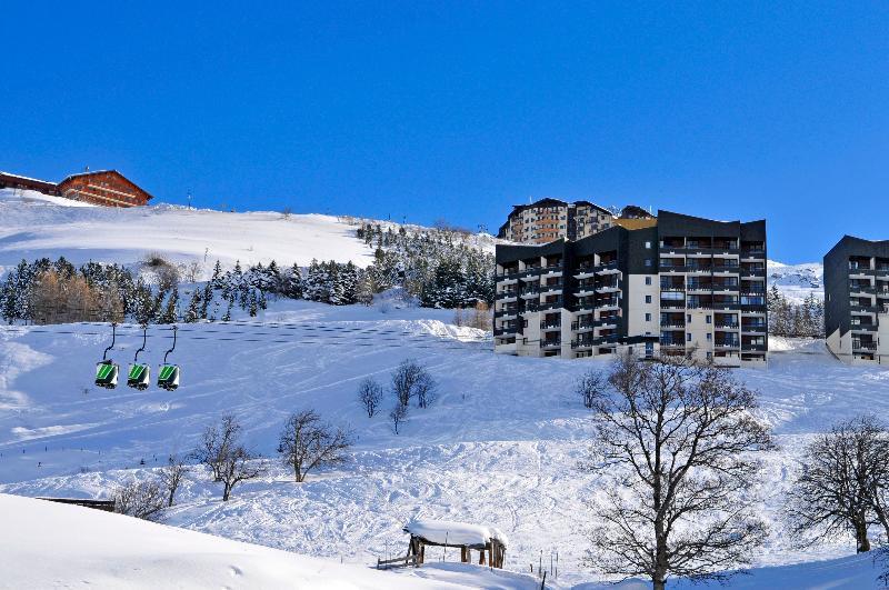Azureva Les Menuires Aparthotel Saint-Martin-de-Belleville Exteriör bild
